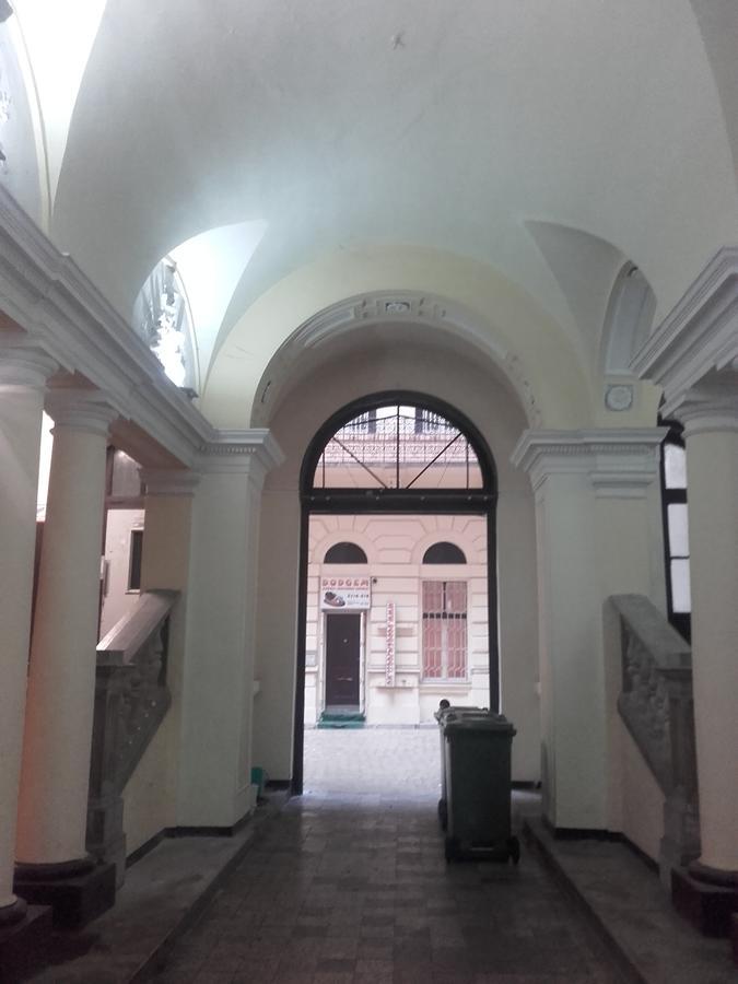 Black Dog Hostel Будапеща Екстериор снимка